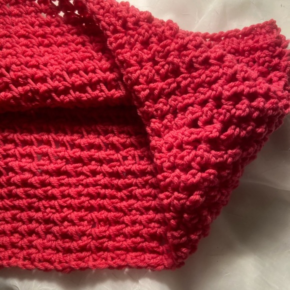 Handmade Chunky Knit Berry Infinity Scarf
New - Picture 13 of 16